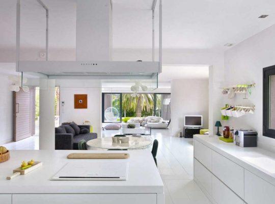 Mansion with Private Pool and Landscaped Garden