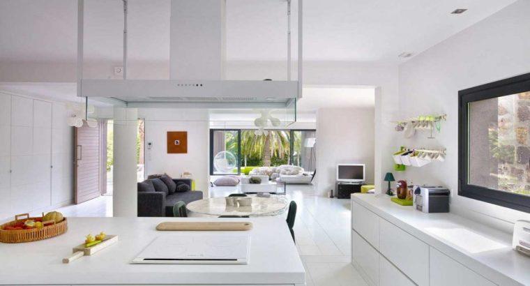 Mansion with Private Pool and Landscaped Garden